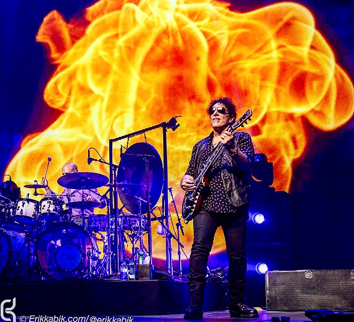 Neal Schon Playing Guitar with Fire in the Backgound on Tour with Journey 2018