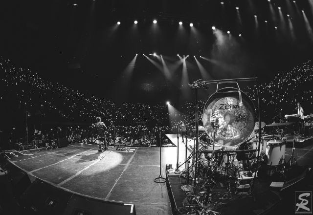 Neal Schon takes the spotlight On Journey Def Leppard Tour 2018, Guitar Connoisseur 2019 Favorite Guitarist
