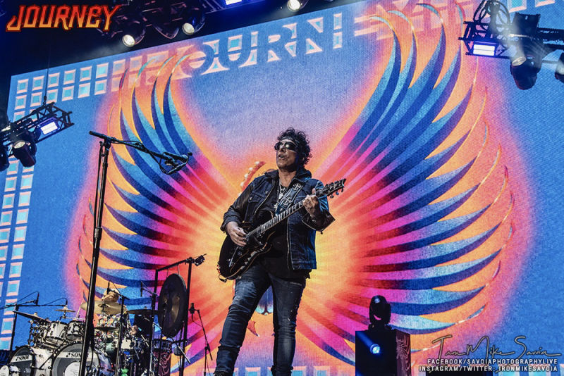Neal Schon Journey Wings backdrop on tour with def leppard 2018 cutting edge hightech variety